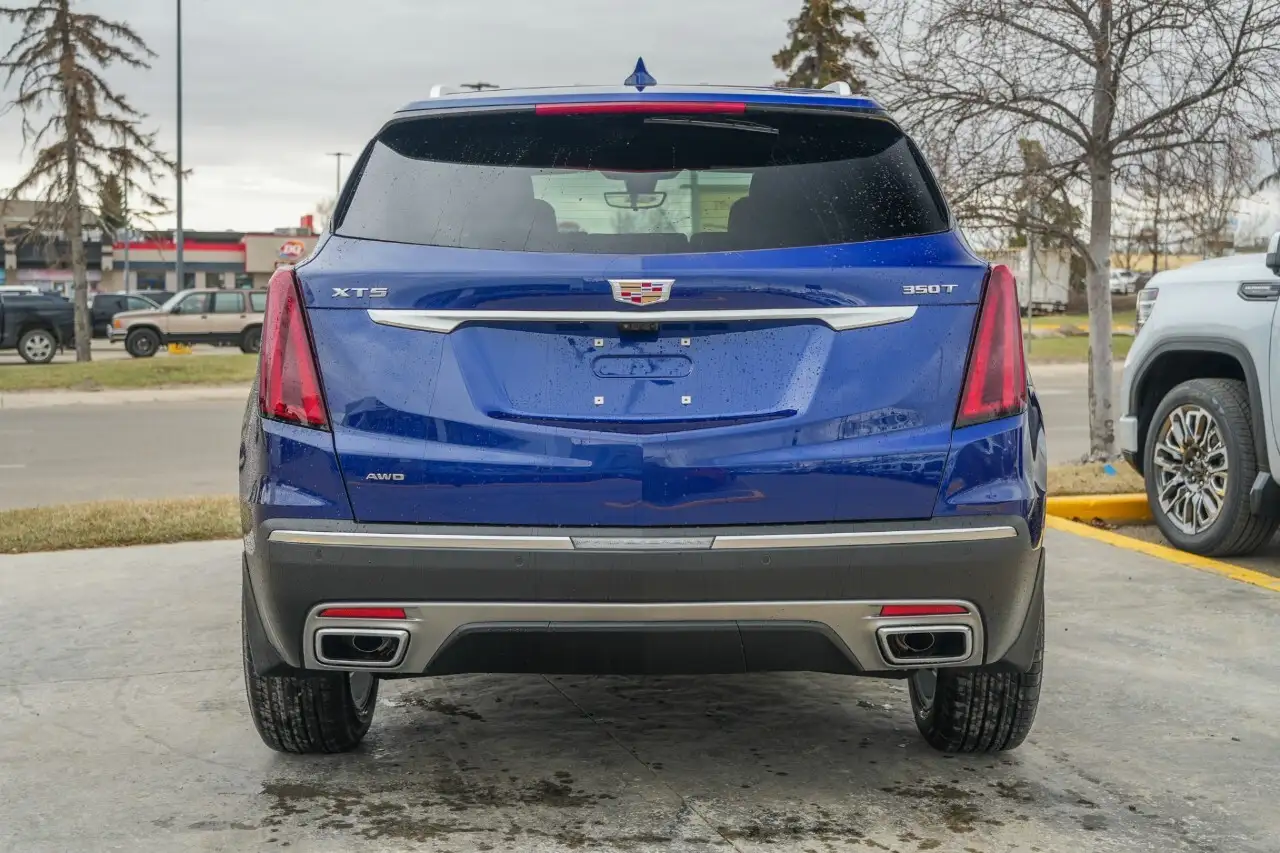 Cadillac XT5 photo Cadillac XT5