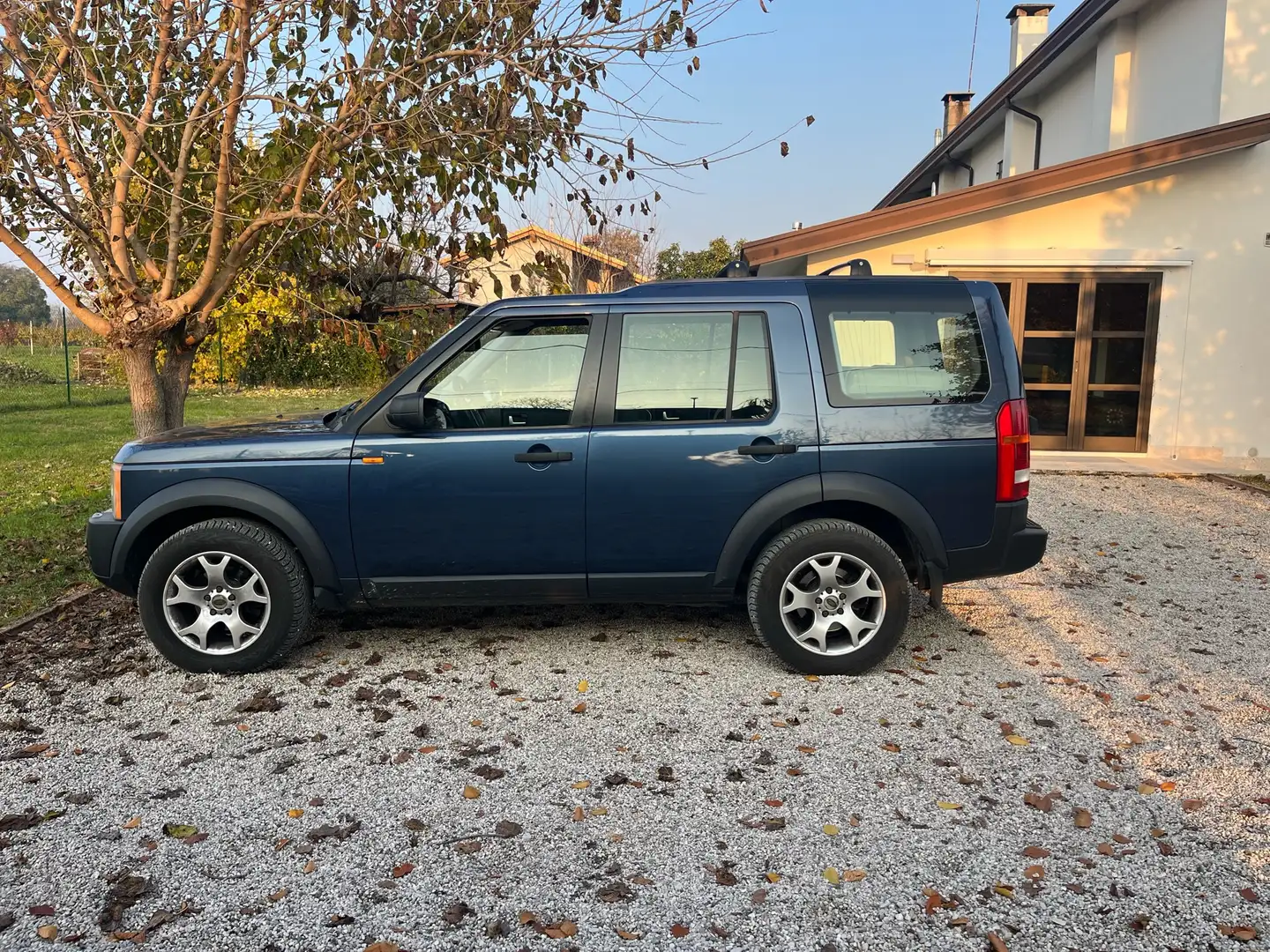 Land Rover Discovery 2.7 tdV6 HSE Blu/Azzurro - 1