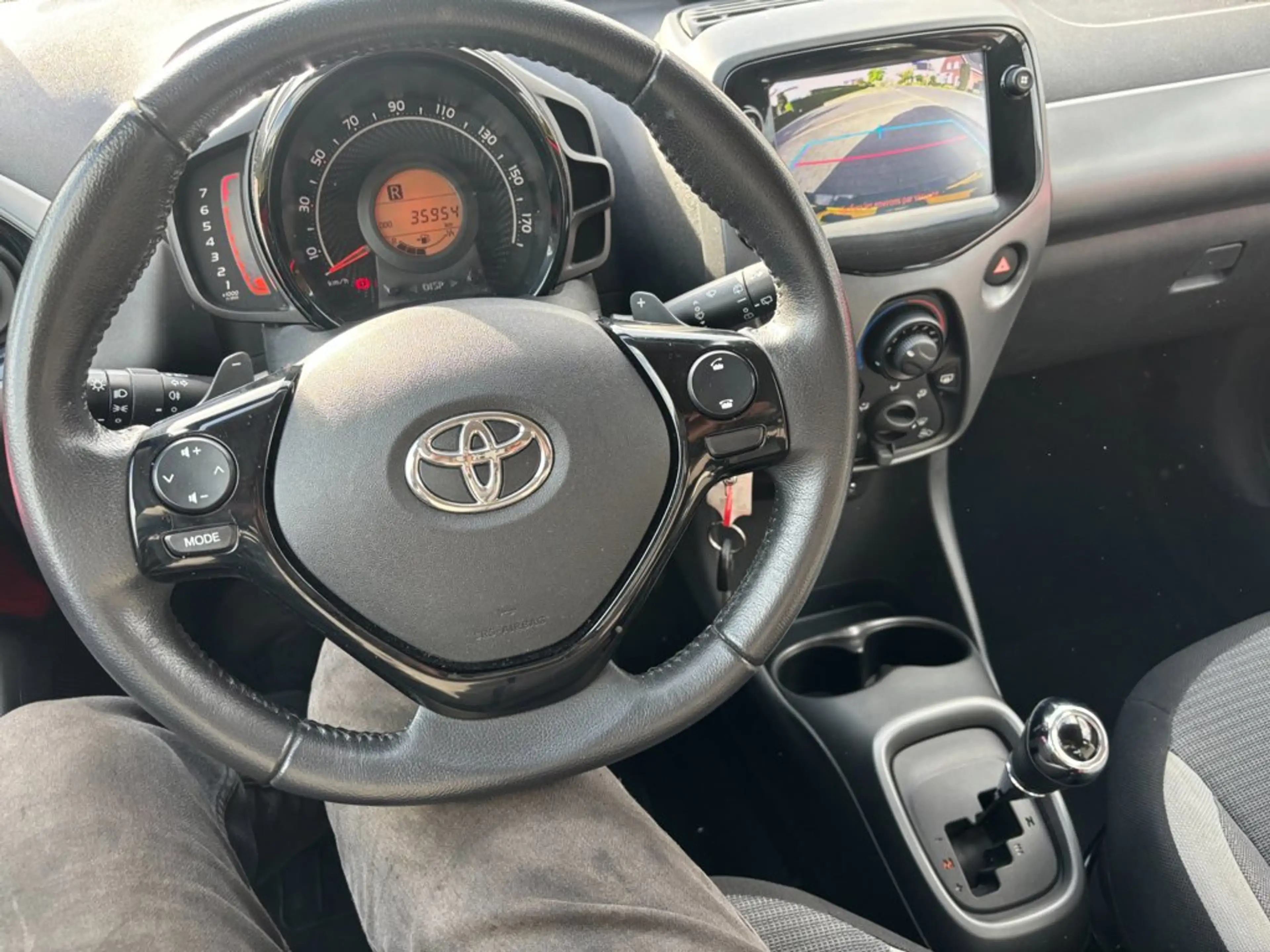 Toyota Aygo 1.0 VVT-i x-play automaat 35000 km !! airco — photo 12