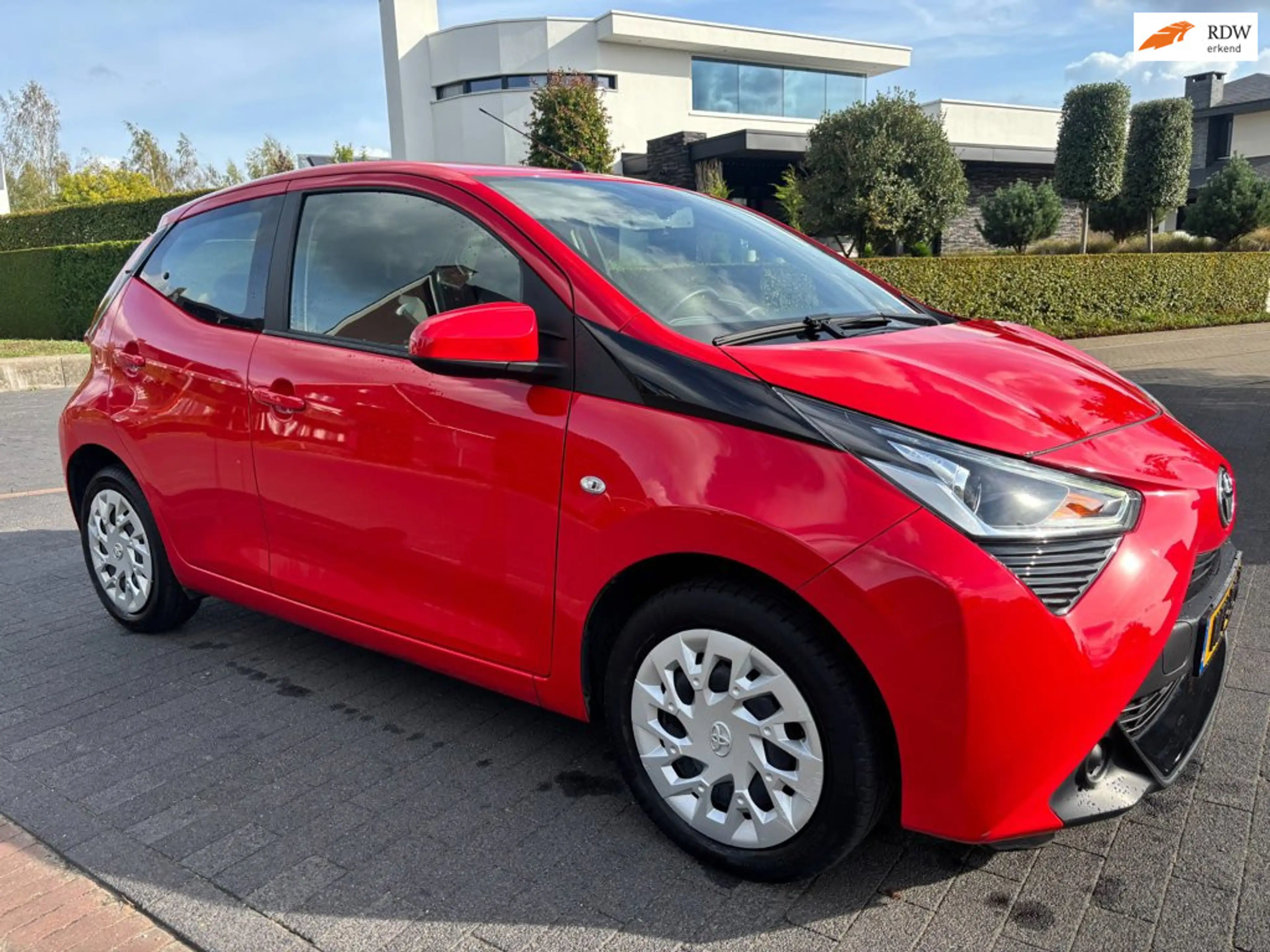 Toyota Aygo 1.0 VVT-i x-play automaat 35000 km !! airco