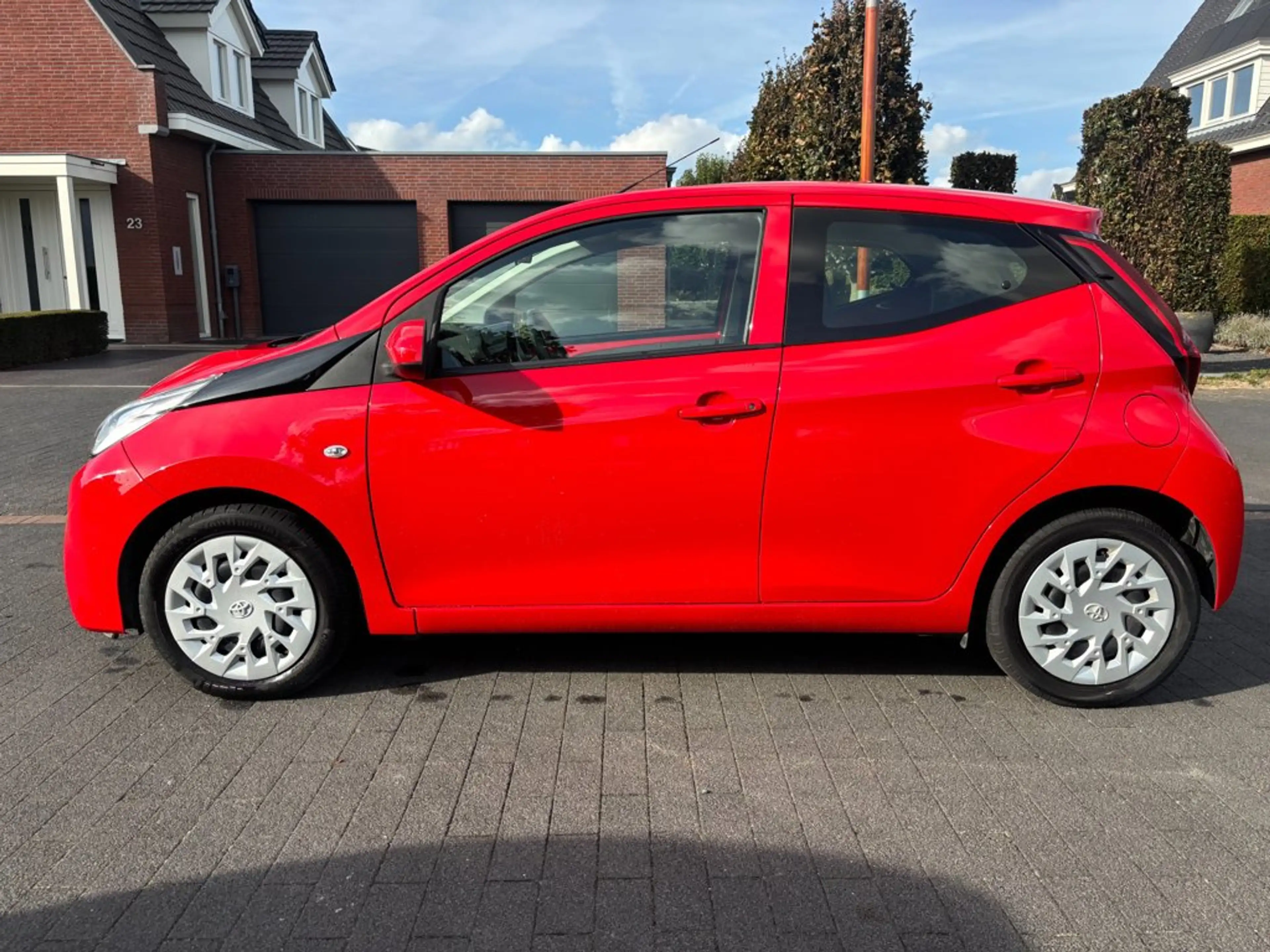 Toyota Aygo 1.0 VVT-i x-play automaat 35000 km !! airco — photo 4