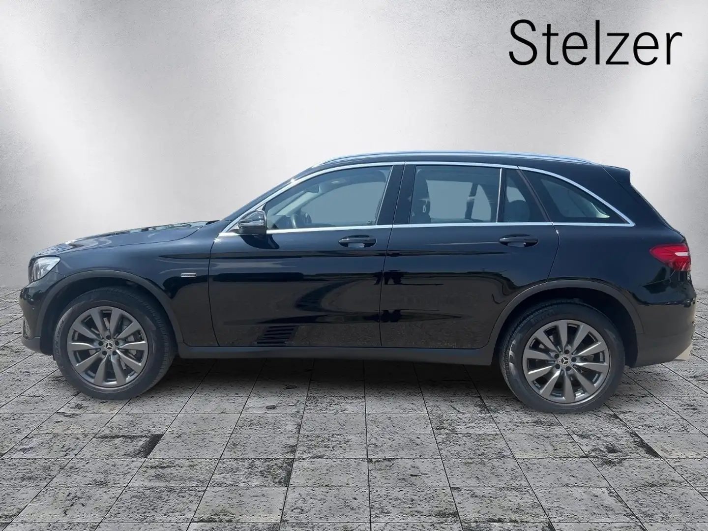Mercedes-Benz GLC 350 e 4MATIC AUT PTS Shz LED Klima Schwarz - 2