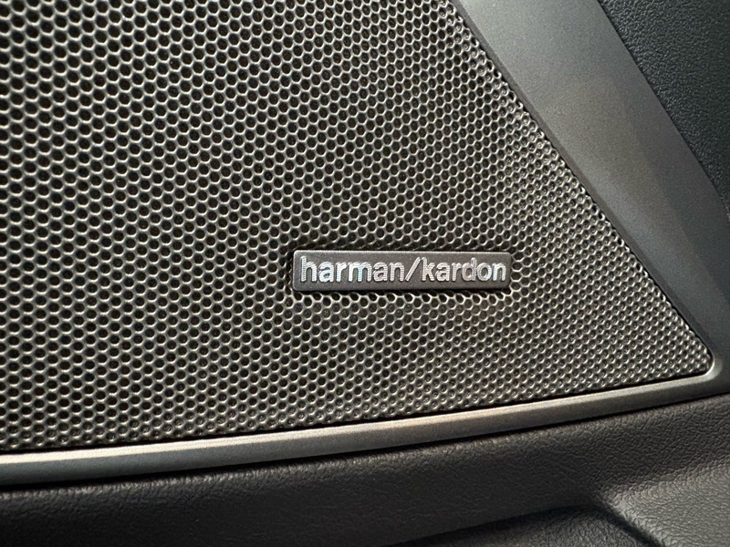 BMW 340 M340d xDrive SportPro DA Prof PA Prof Pano — photo 16