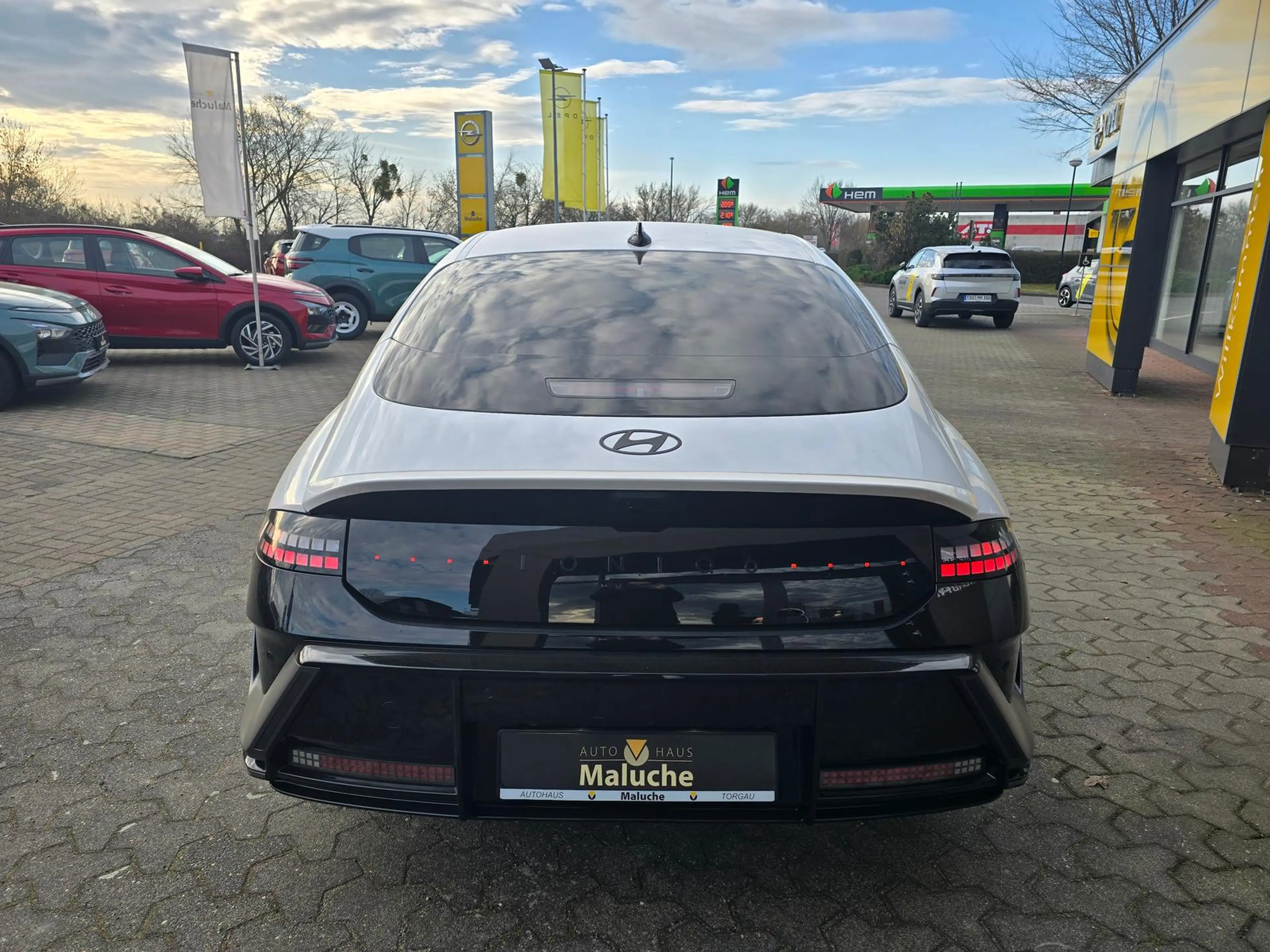 Hyundai IONIQ 6 N-Line 4WD 84kWh+elektr.Heckkl.+Matrix+ — photo 8