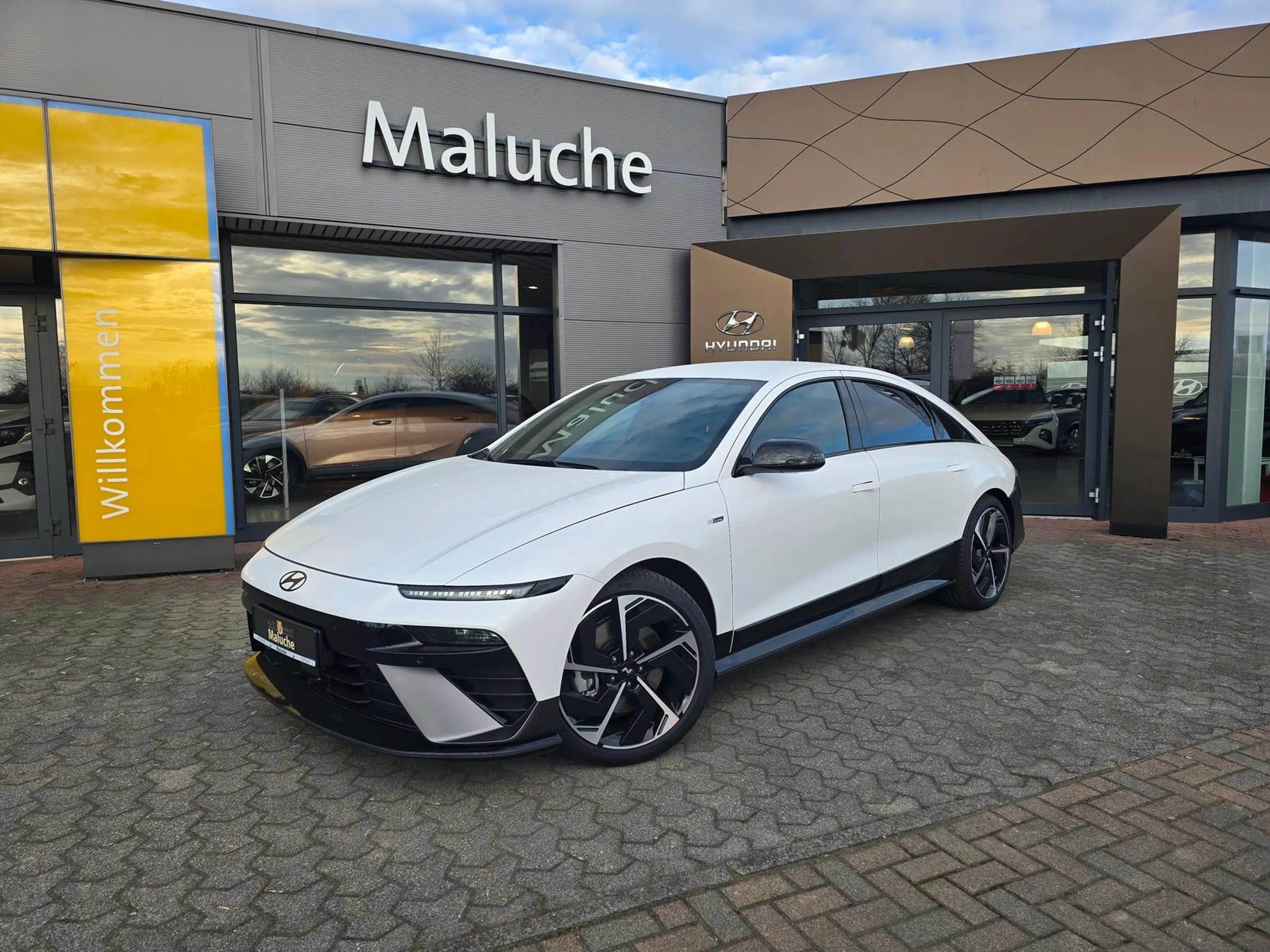 Hyundai IONIQ 6 N-Line 4WD 84kWh+elektr.Heckkl.+Matrix+ — photo 2