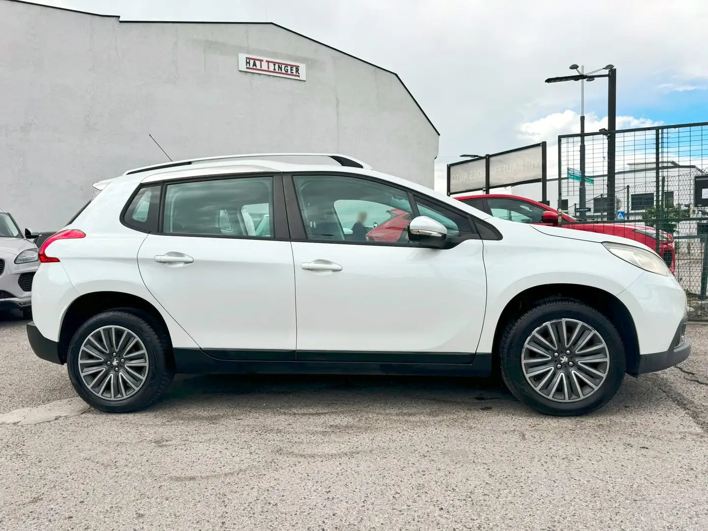 Peugeot 2008 1,6 e-HDi Active 92PS mit PICKERL 07/26 Tempomat Weiß - 2