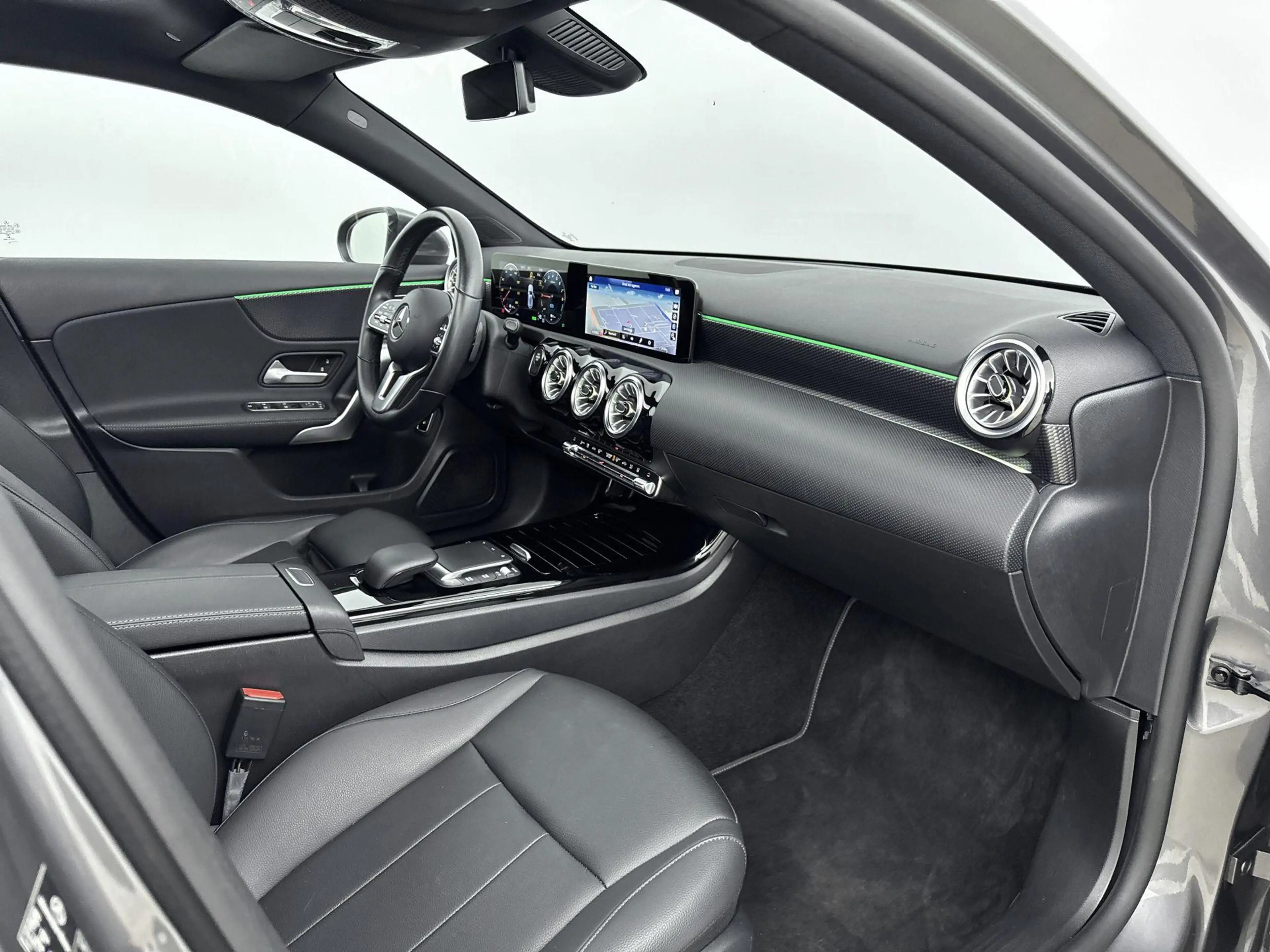 Mercedes-Benz A 250 A 250e Automaat Progressive Line | Premium Pakket — photo 9