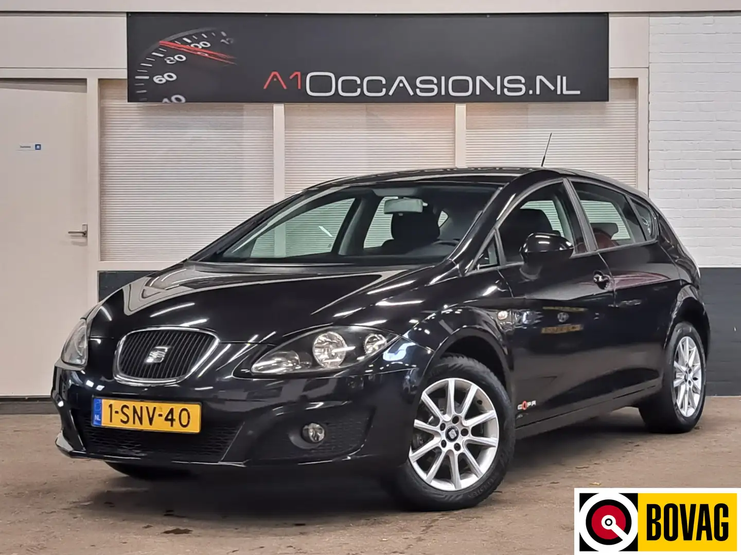 SEAT Leon 1.2 TSI Ecomotive Reference Noir - 1