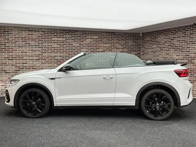 Volkswagen T-Roc view 6