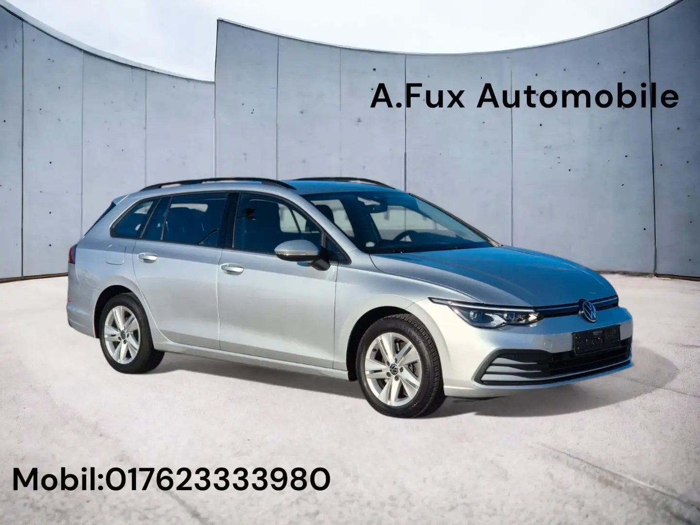 Volkswagen Golf VIII Life 2.0 TDI DSG ACC AHK LED NAVI SHZ Silber - 1