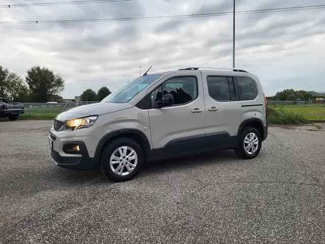 Peugeot Rifter 130cv hdi Allure autocarro N1 (prezzo iva esclusa)