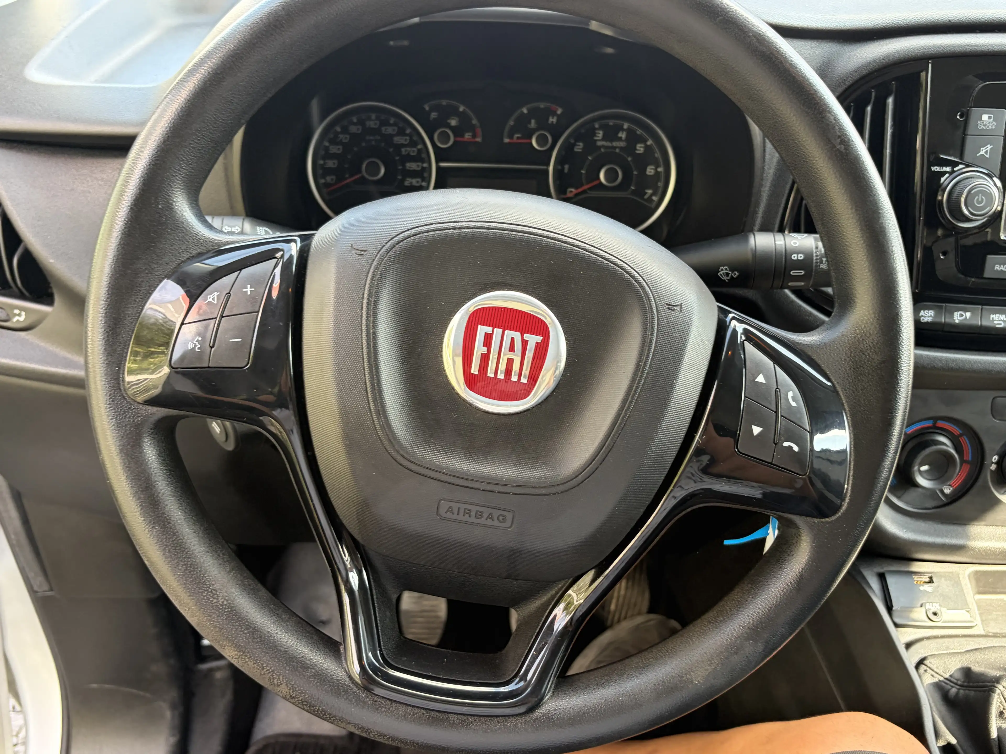 Fiat Doblo 1.3MTJ**UTILITAIRE**AIRCO/GPS/PDC/**GARANTIE** — photo 13