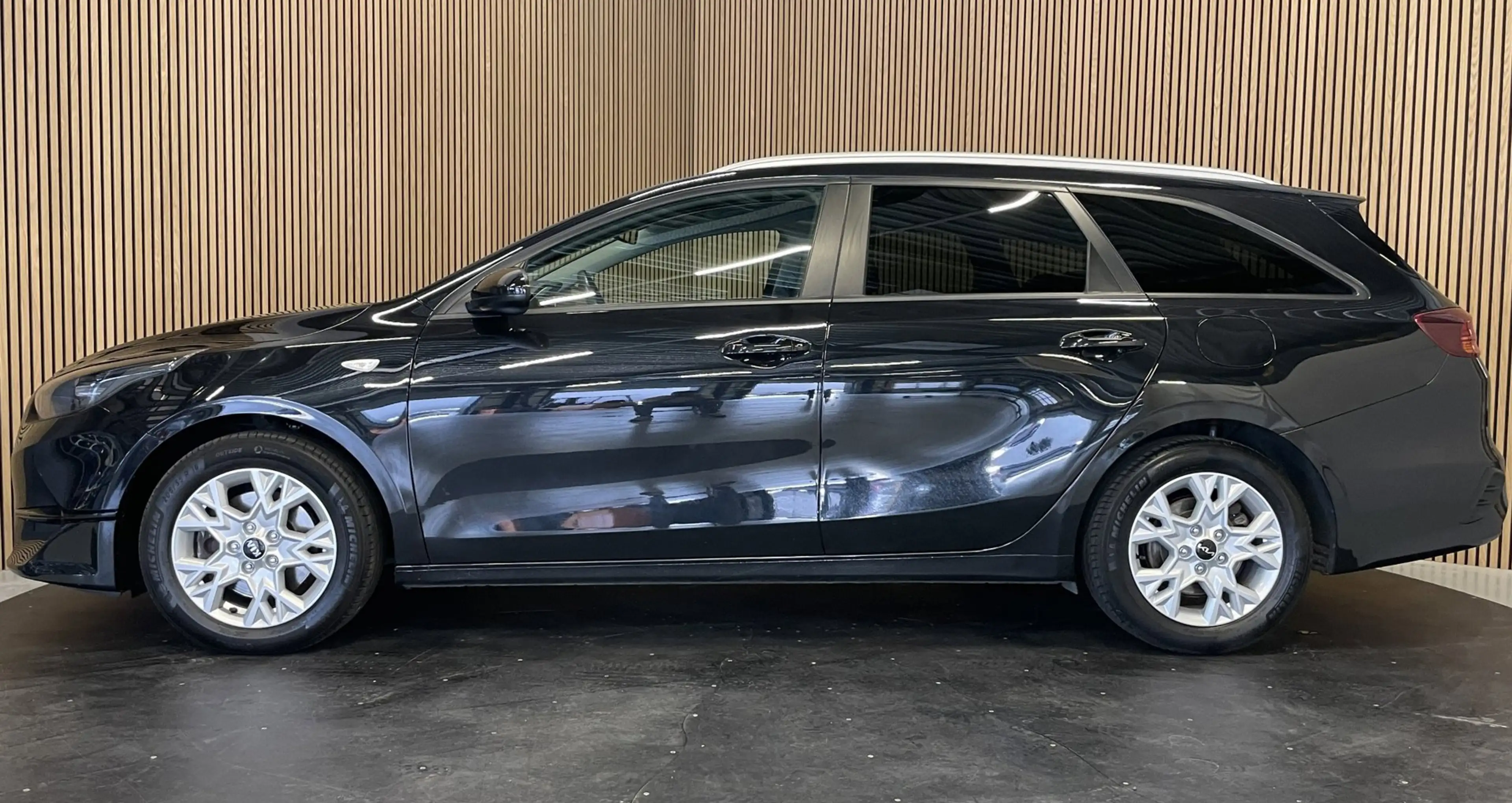 Kia Ceed SW / cee'd SW Sportswagon 1.0 T-GDi DynamicLine|APPLE CARPLAY, A — photo 27