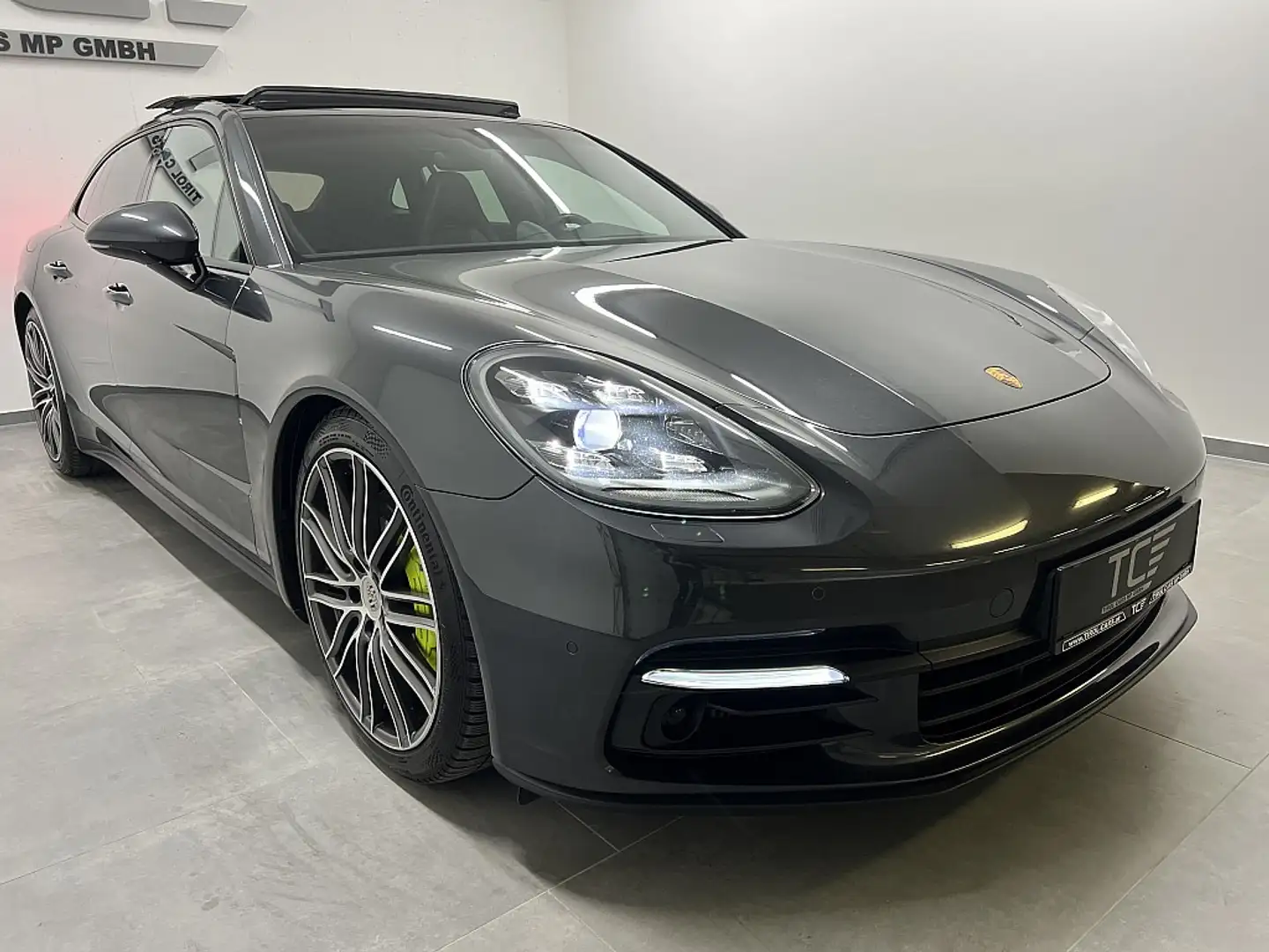 Porsche Panamera 4 E-Hybrid PHEV Sport Turismo Aut.Pano, 21",Inn... Grau - 2