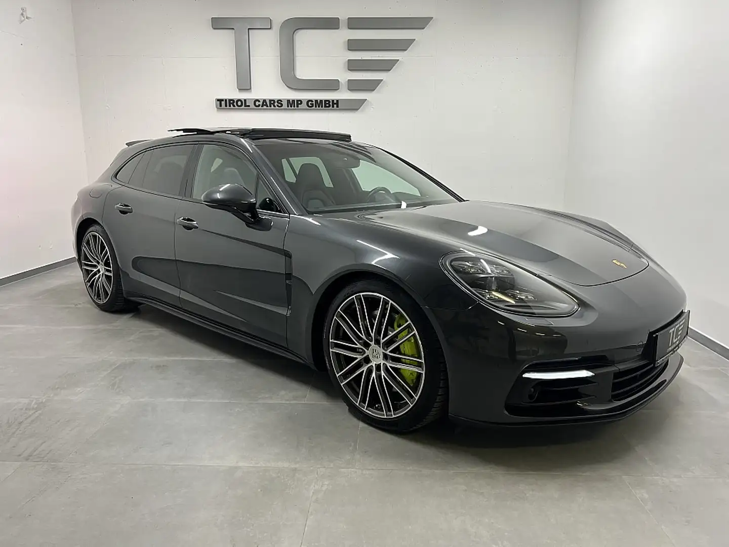 Porsche Panamera 4 E-Hybrid PHEV Sport Turismo Aut.Pano, 21",Inn... Grau - 1