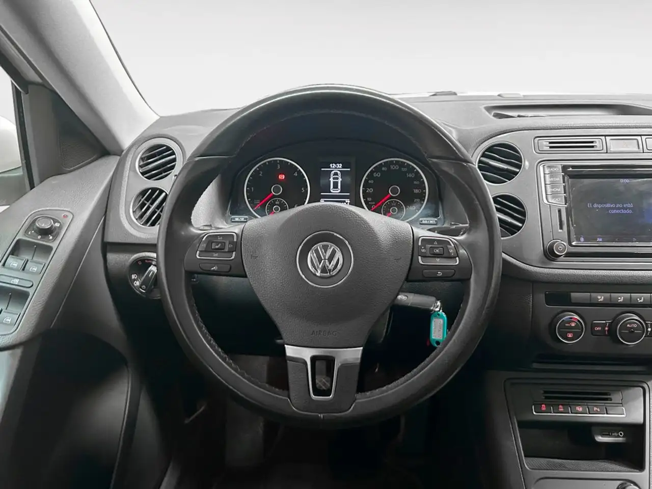 2016 Volkswagen Tiguan 2.0TDI BMT T1 4x2 150, photograph 10