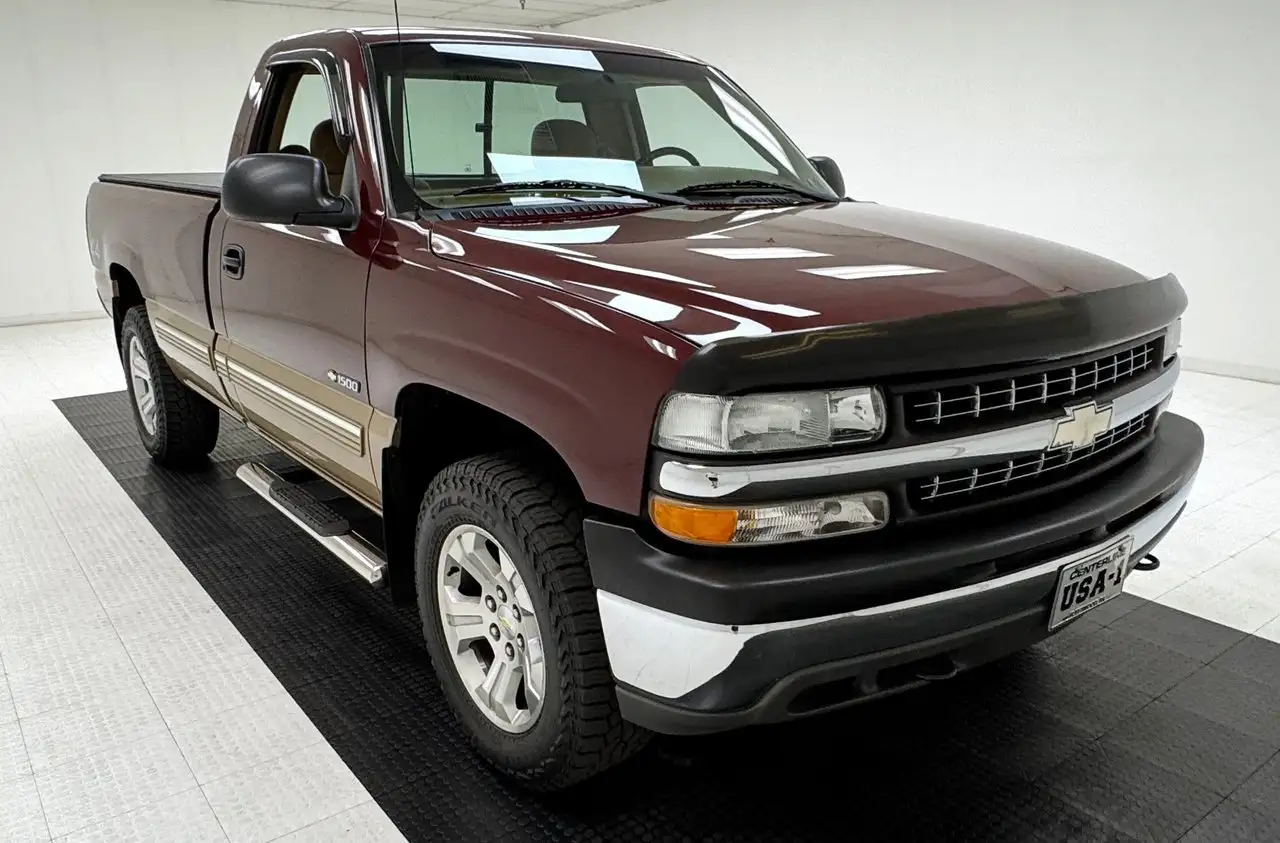 Chevrolet Silverado 1500 LS 4x4 Long Bed Pickup, foto 7