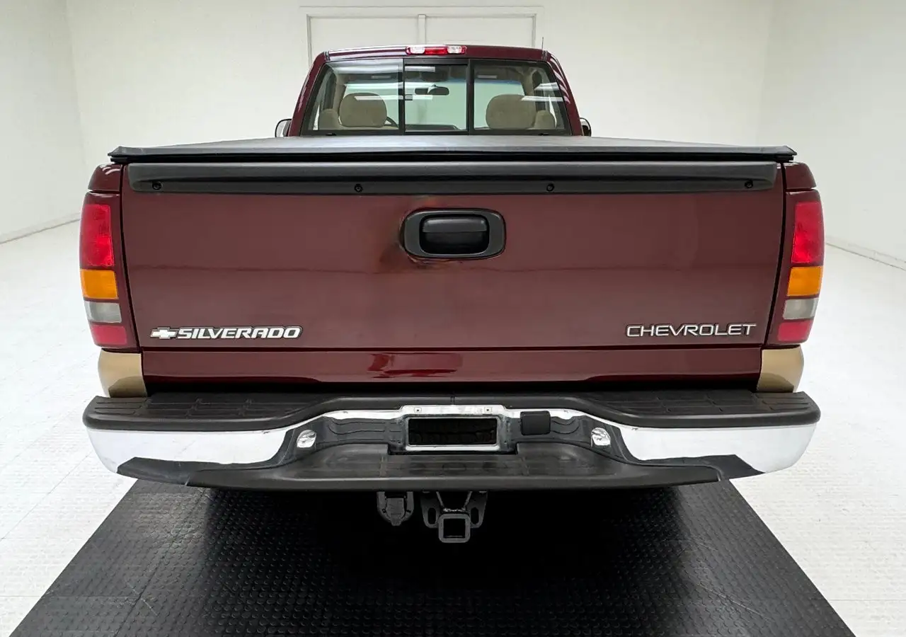 Chevrolet Silverado 1500 LS 4x4 Long Bed Pickup, foto 4
