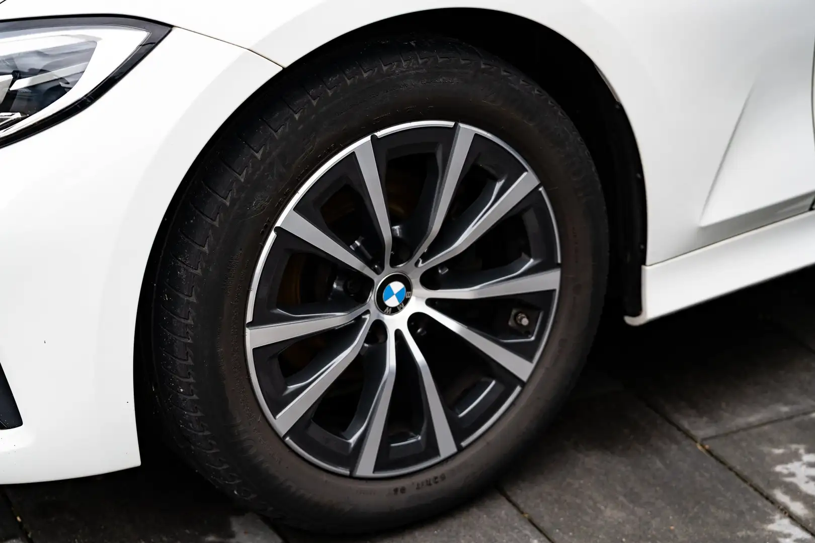 BMW 318 318d GT Advantage Weiß - 2