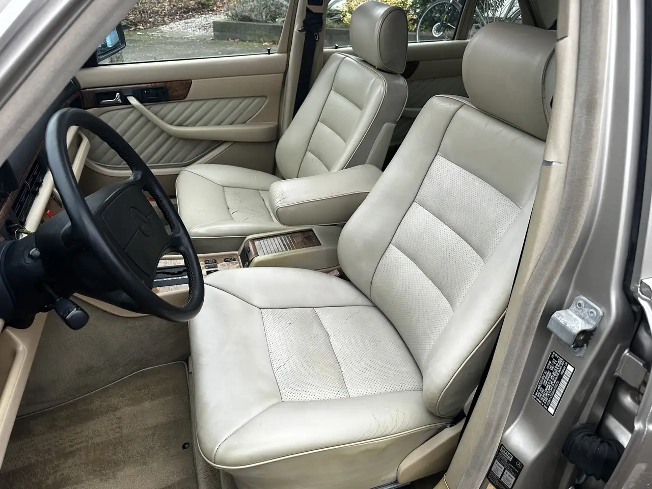 Mercedes-Benz S 560 SEL, foto 11