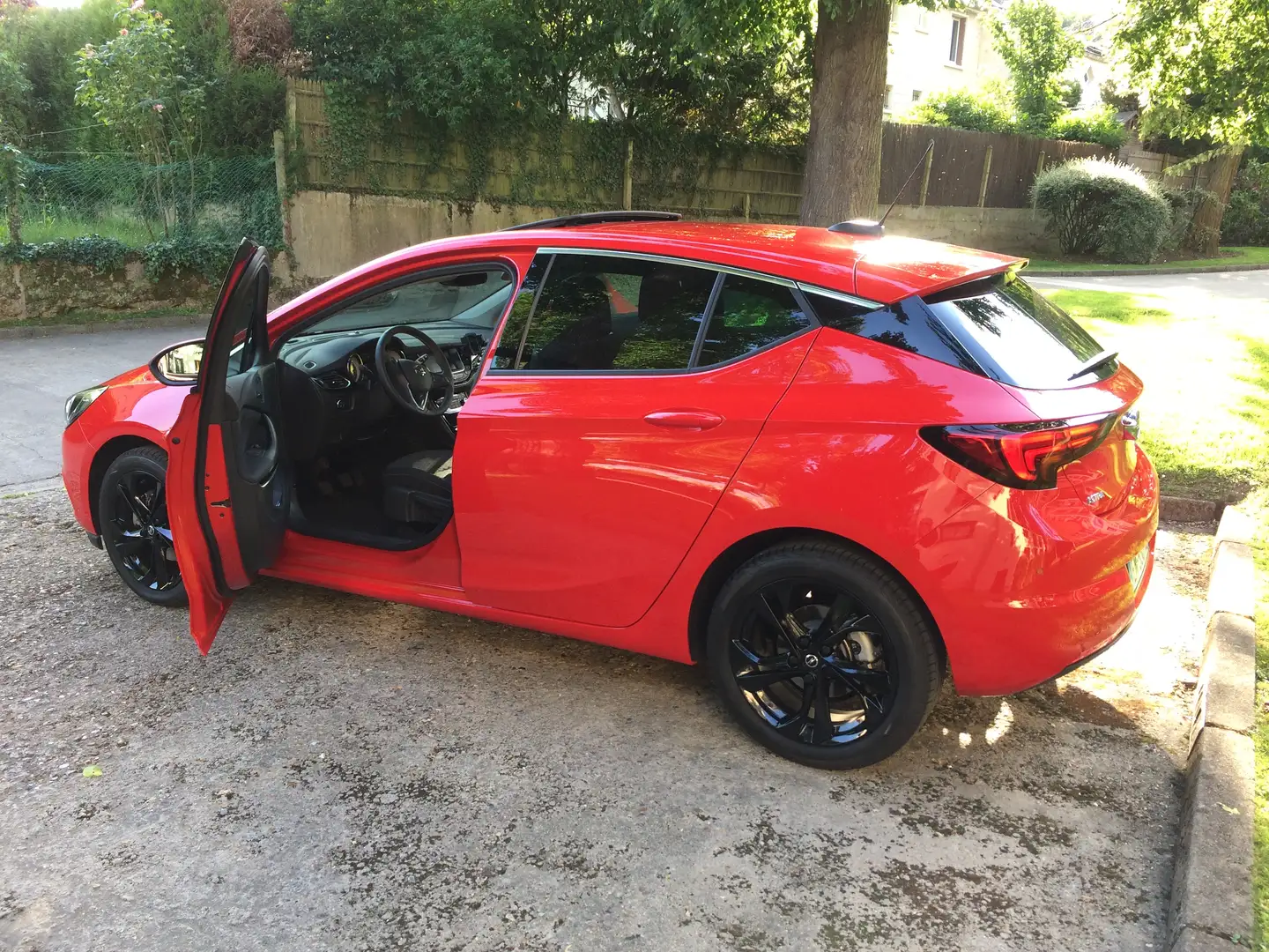 Opel Astra 1.4 Turbo 150 ch Start/Stop Dynamic Rouge - 2