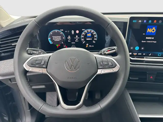 Volkswagen Tiguan view 10