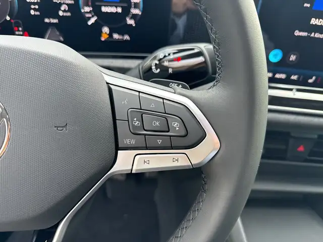 Volkswagen Tiguan view 12