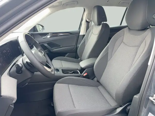 Volkswagen Tiguan view 8