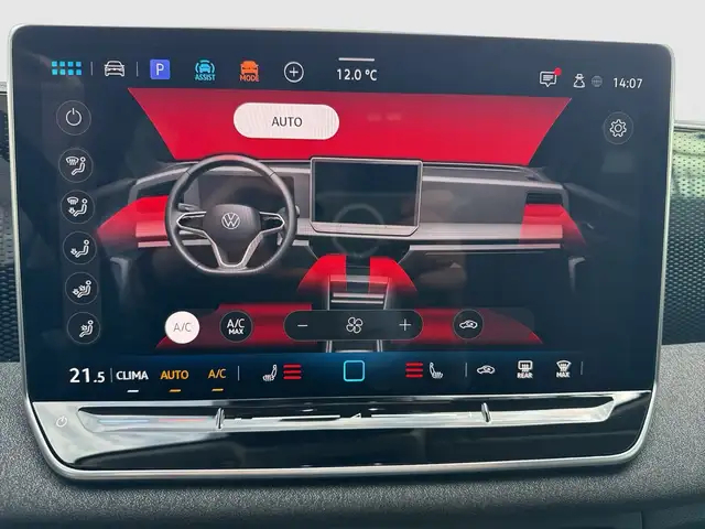 Volkswagen Tiguan view 15