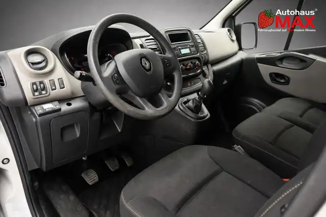 Renault Trafic view 11