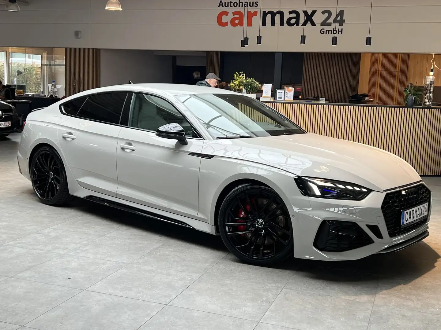 Audi RS5 Matrix B&O Navi 360°Cam Dynamik 114.000€ NP Weiß - 1