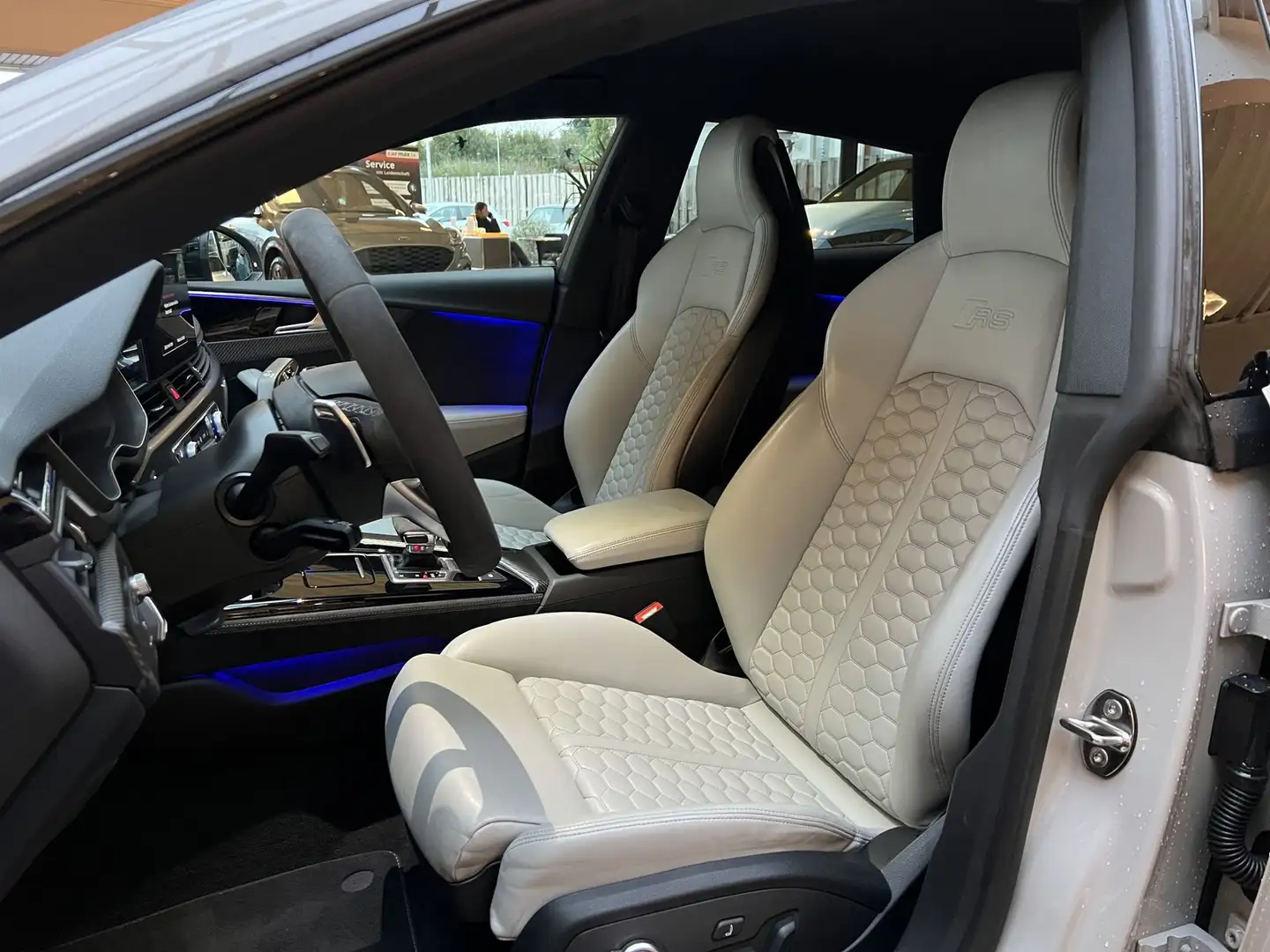 Audi RS5 Matrix B&O Navi 360°Cam Dynamik 114.000€ NP Weiß - 2