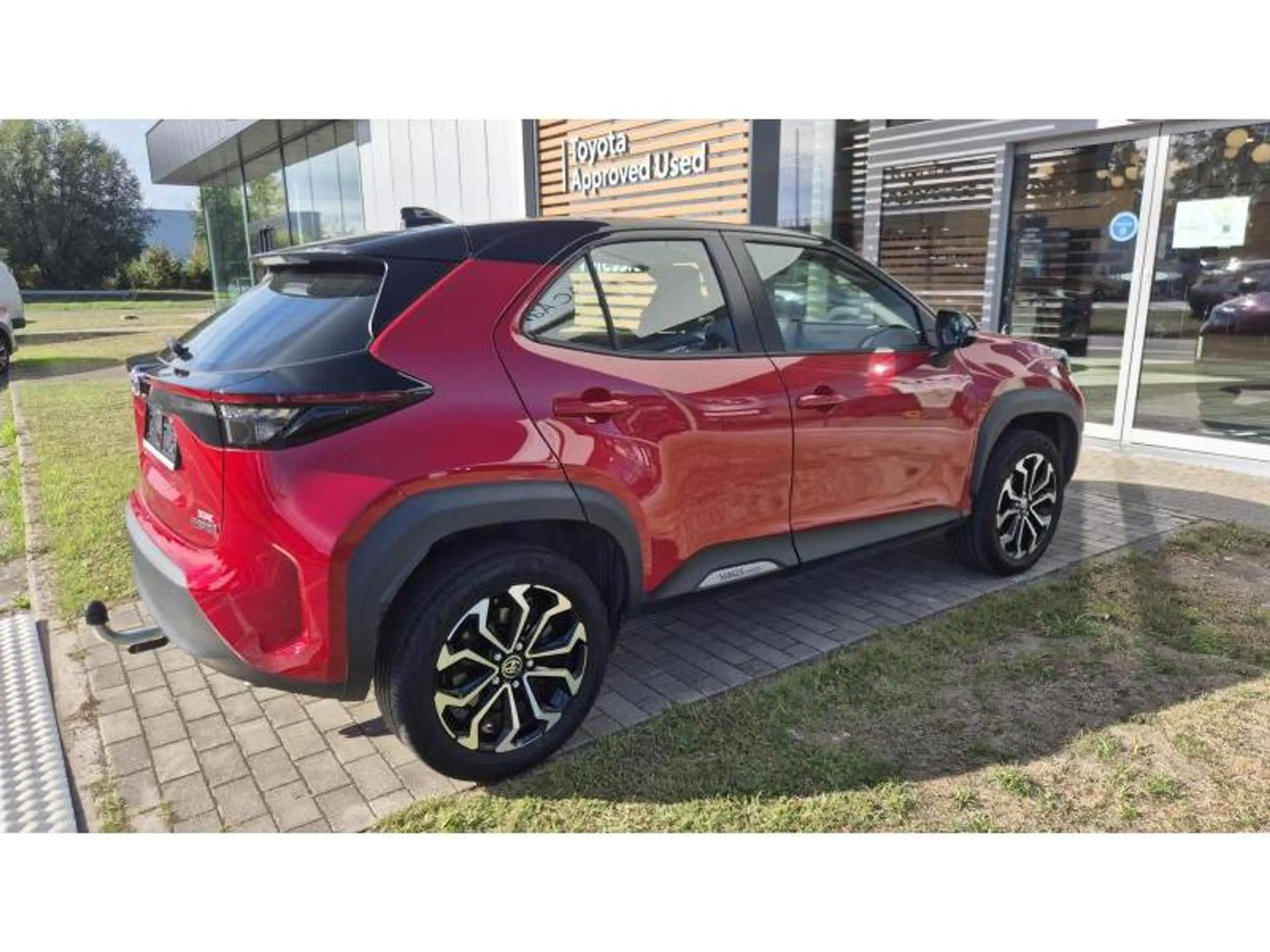 Toyota Yaris Cross Dynamic Plus Bi-Tone — photo 2