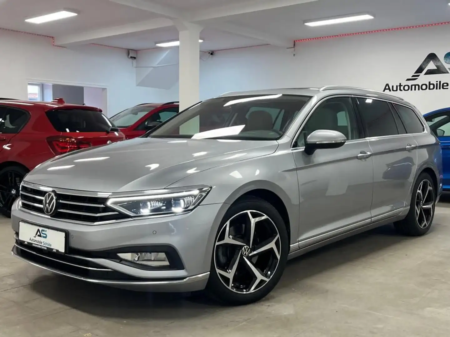 Volkswagen Passat 2.0 TSi R-line DSG Navi/Leder/Matrix/Virt Silber - 2