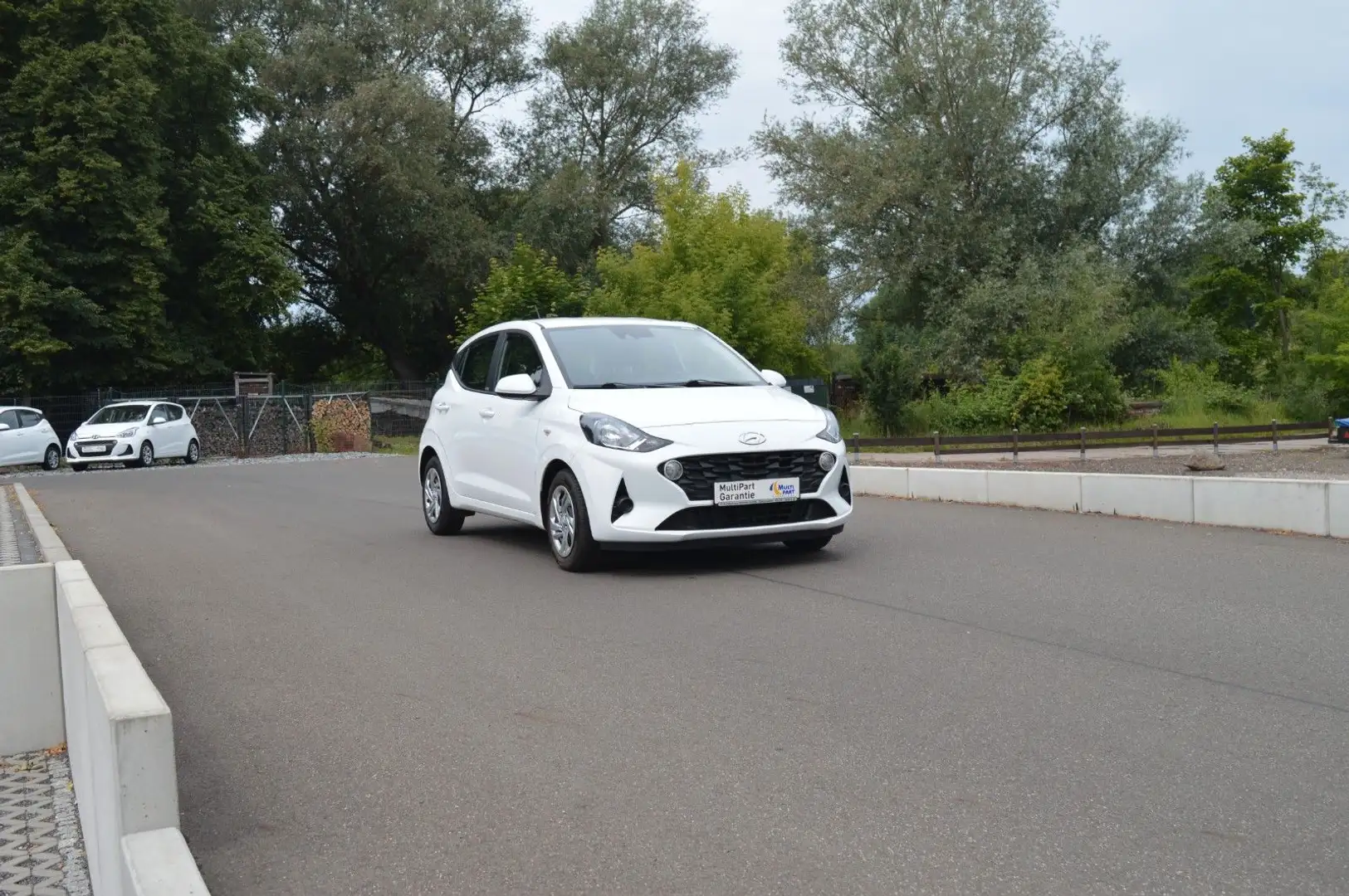 Hyundai i10 Select Weiß - 1