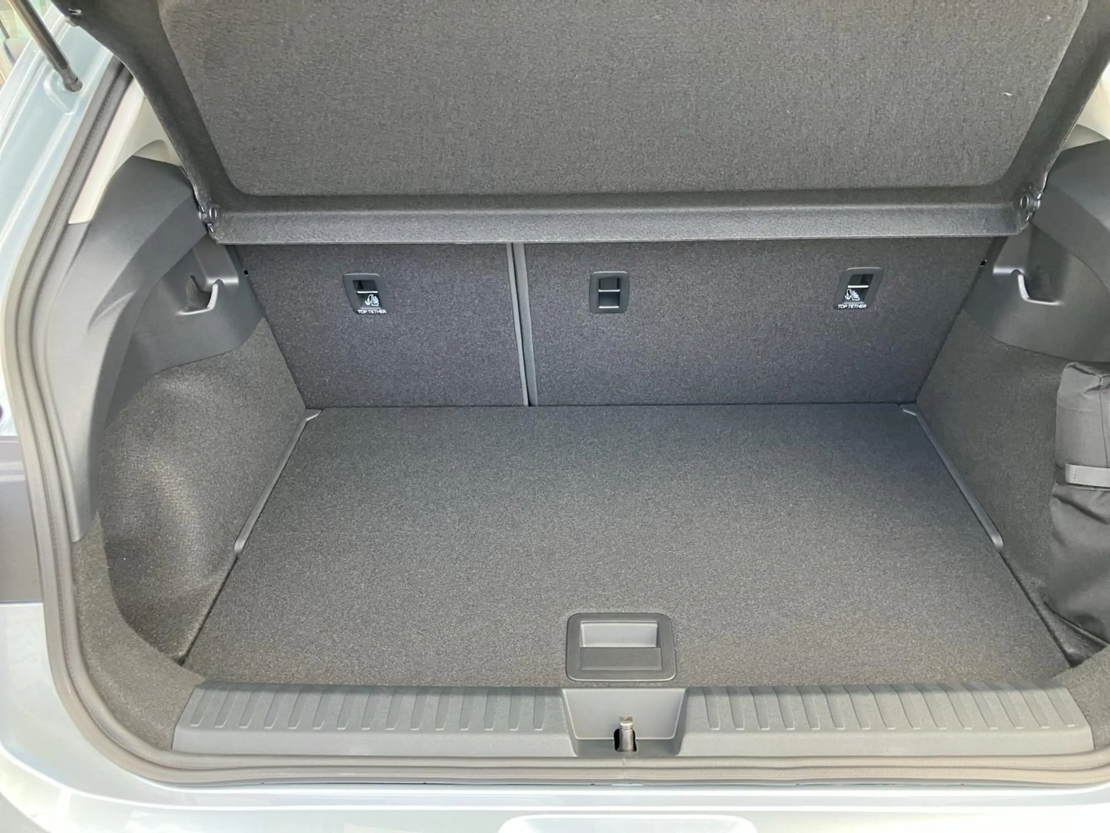 Volkswagen ID. Polo VW ID. Polo Life Edition 155 kW - 52 kWh — photo 17