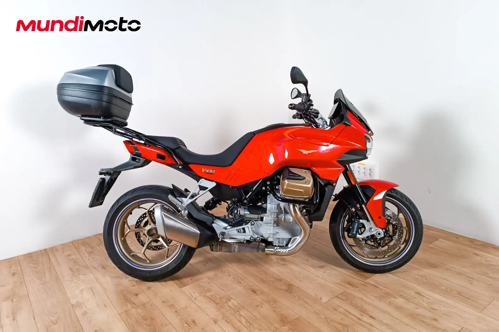 Moto Guzzi V 100 - 1