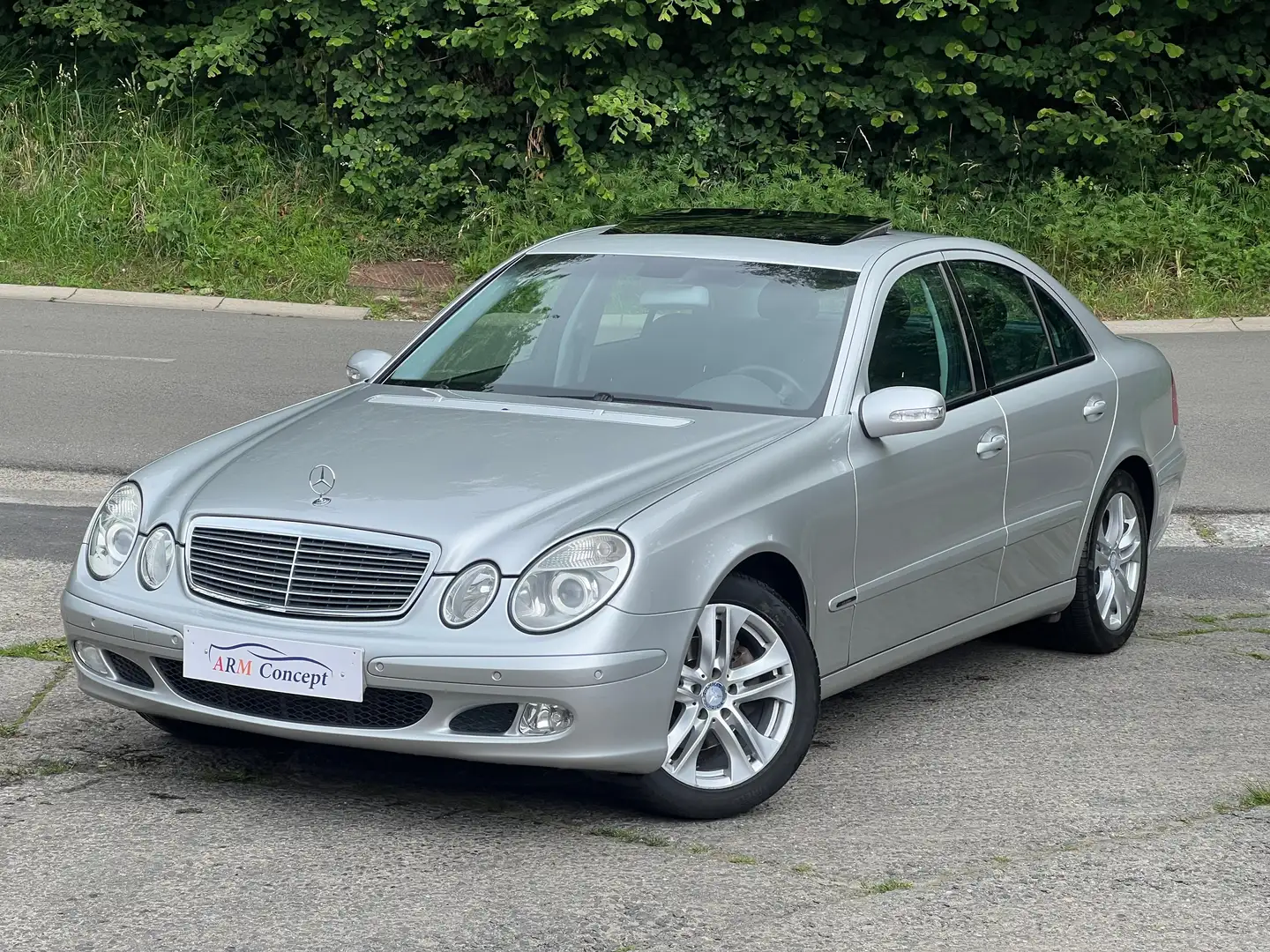 Mercedes-Benz E 200 Kompressor essence Toit ouvrant Garantie 12 Mois - 1