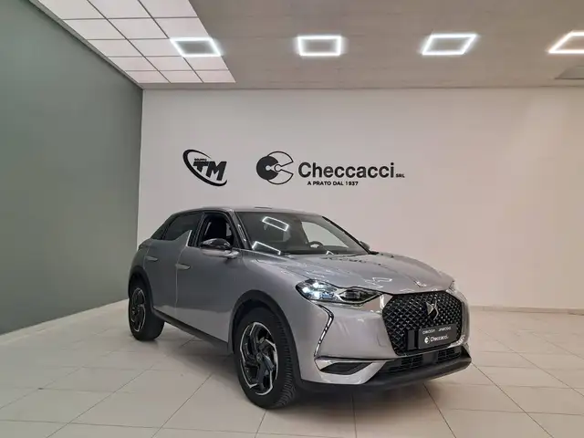 DS Automobiles DS 3 Crossback 2021 1.5 bluehdi So Chic 100cv ADATTA A NEOPATENTATI