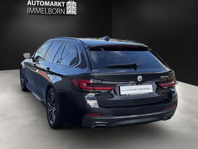 BMW 5 Series view 5