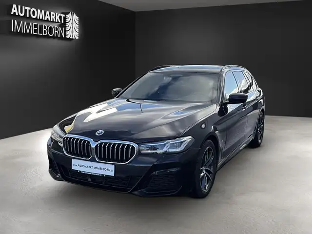 BMW 5 Series view 3