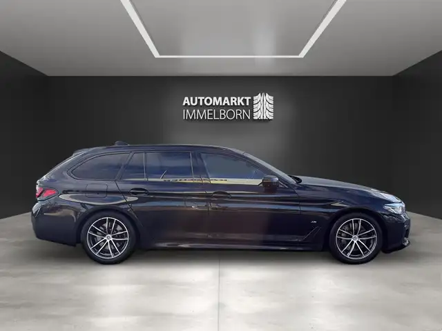 BMW 5 Series view 11