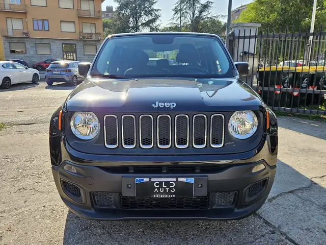 Jeep Renegade view 2