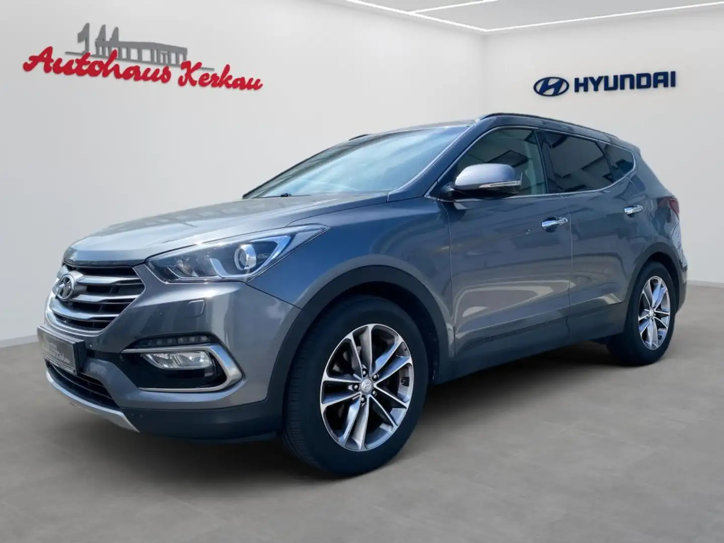 Hyundai SANTA FE 2.2 CRDI 4WD Automatik Premium+AHK+8fach bereift Plateado - 1
