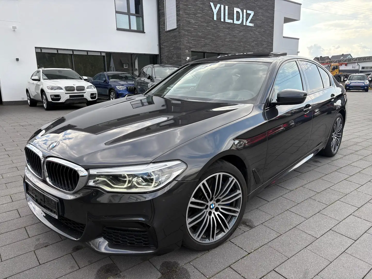 BMW 540 540dA xDRIVE M SPORT H&K GSDLED Nero - 1