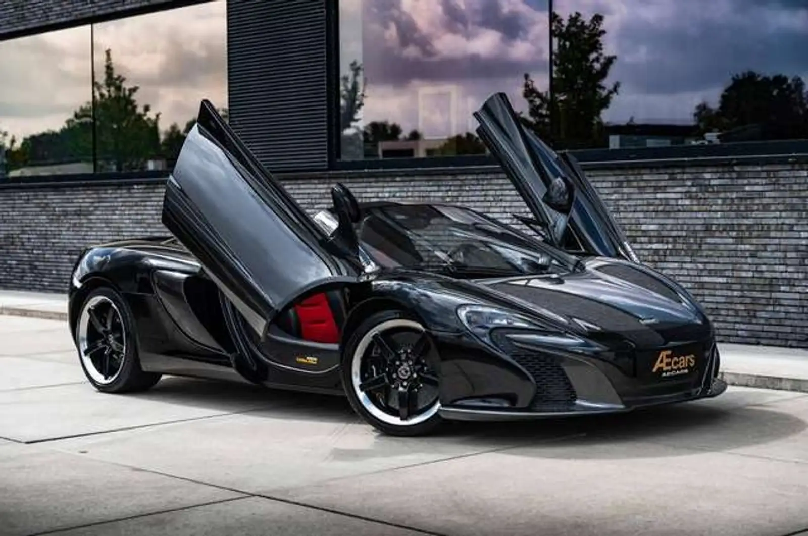 McLaren *** 3.8-V8 / CAN AM EDITION / 1 OF 50 / CARBON ***