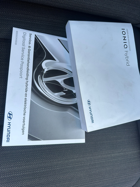 Hyundai IONIQ 1.6 GDi Comfort , hybride , navigatie , camera 47. — photo 13