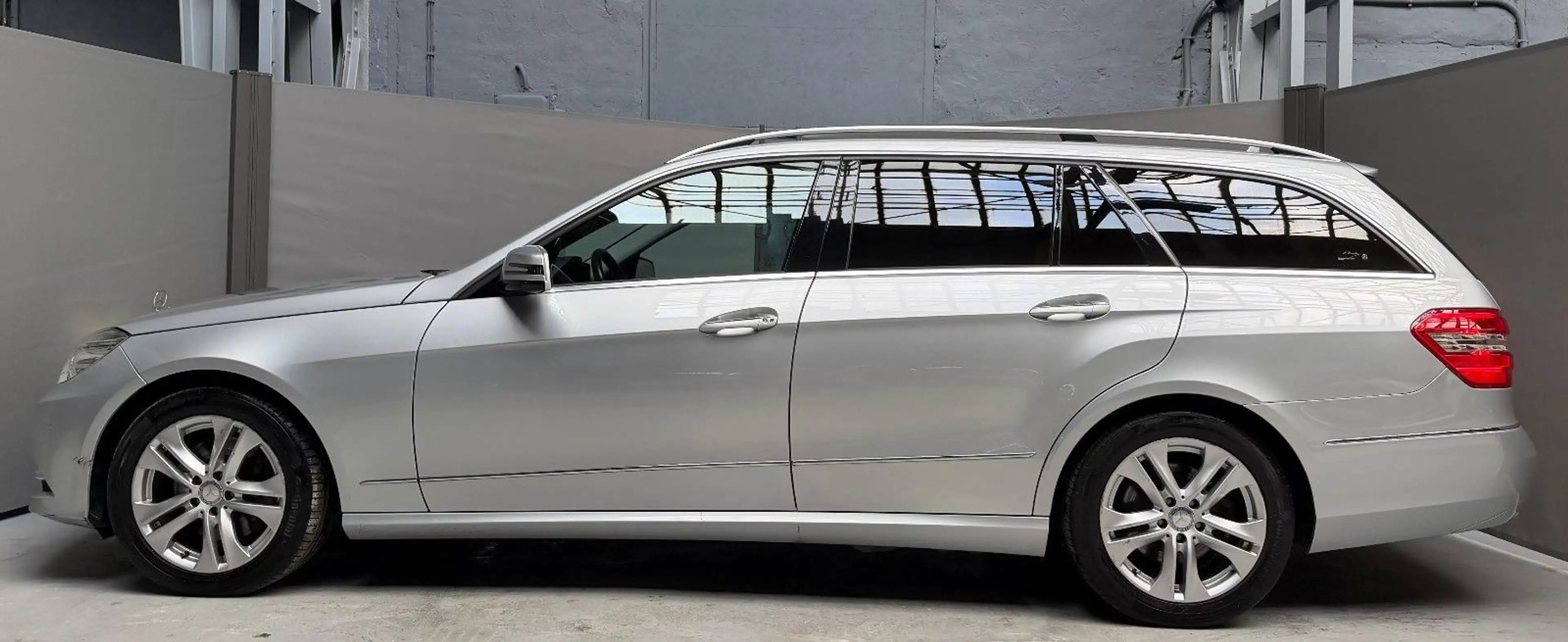 Mercedes-Benz E 350 T E 4Matic Keyless-Go Leder Bi-Xenon — photo 10