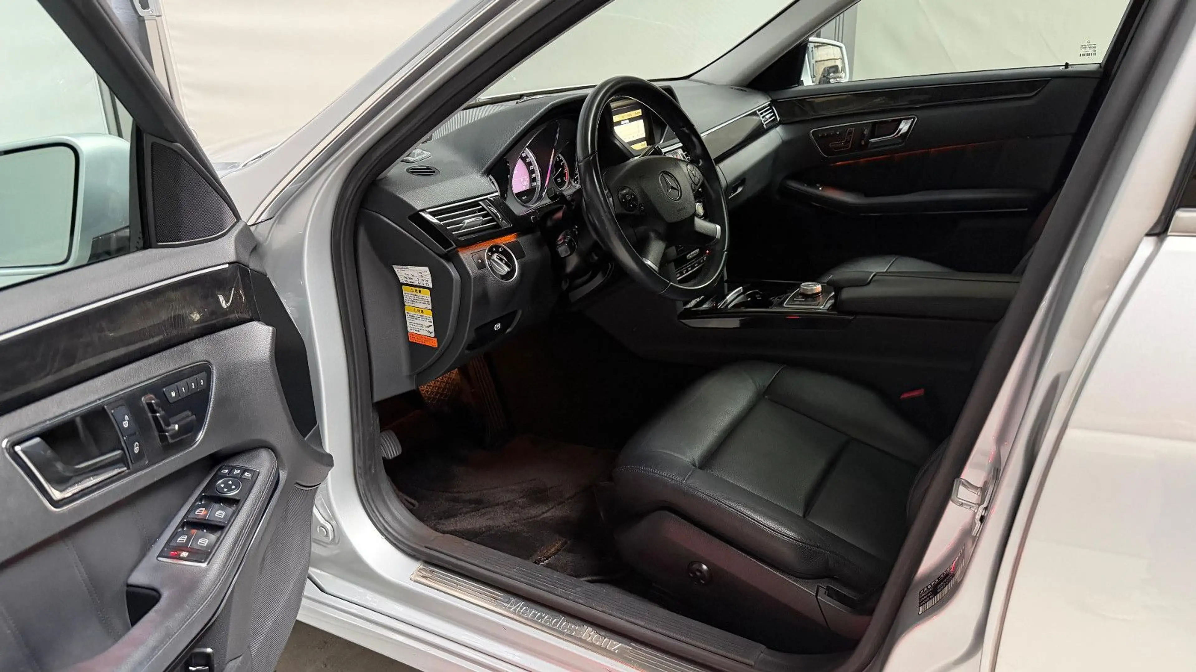 Mercedes-Benz E 350 T E 4Matic Keyless-Go Leder Bi-Xenon — photo 12