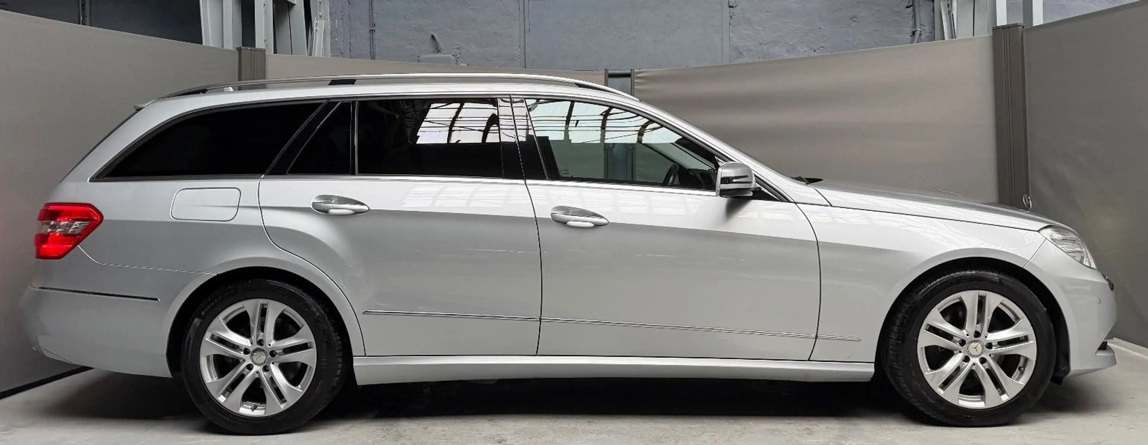 Mercedes-Benz E 350 T E 4Matic Keyless-Go Leder Bi-Xenon — photo 9